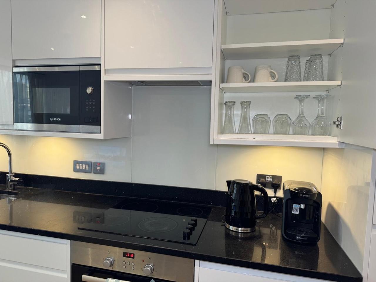 Luxury 2 Bedroom Apartment In Central Croydon With Free Parking ภายนอก รูปภาพ