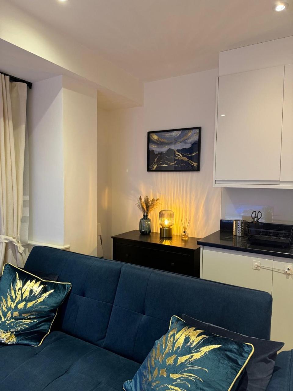 Luxury 2 Bedroom Apartment In Central Croydon With Free Parking ภายนอก รูปภาพ