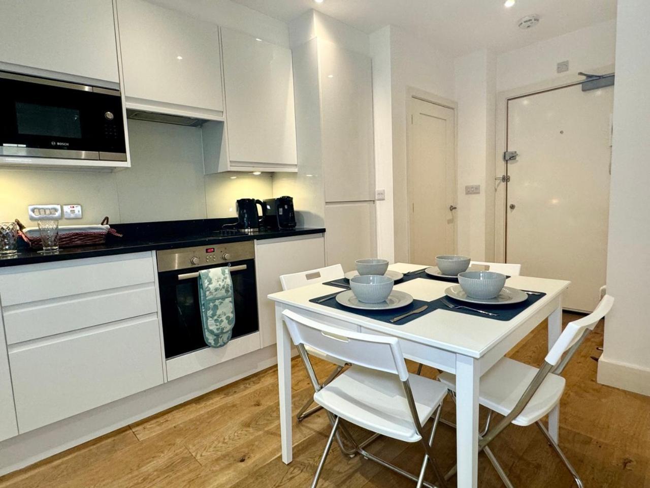 Luxury 2 Bedroom Apartment In Central Croydon With Free Parking ภายนอก รูปภาพ